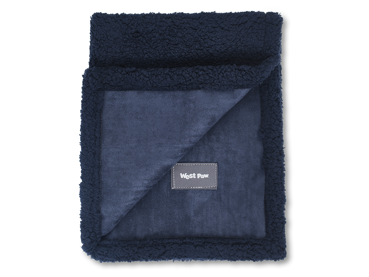 FA031MID-FA033MID_BIG-SKY-BLANKET_MIDNIGHT.png